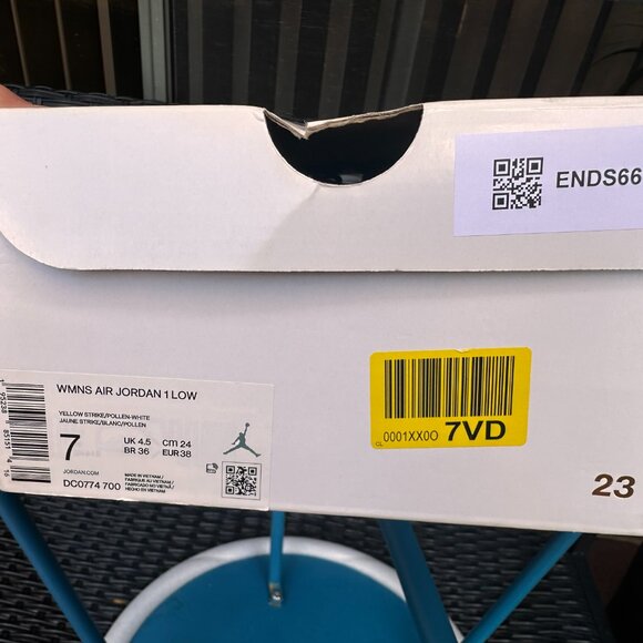 Jordan 1 Low Yellow Strike (Women's) Size: US W 7W - Picture 5 of 9